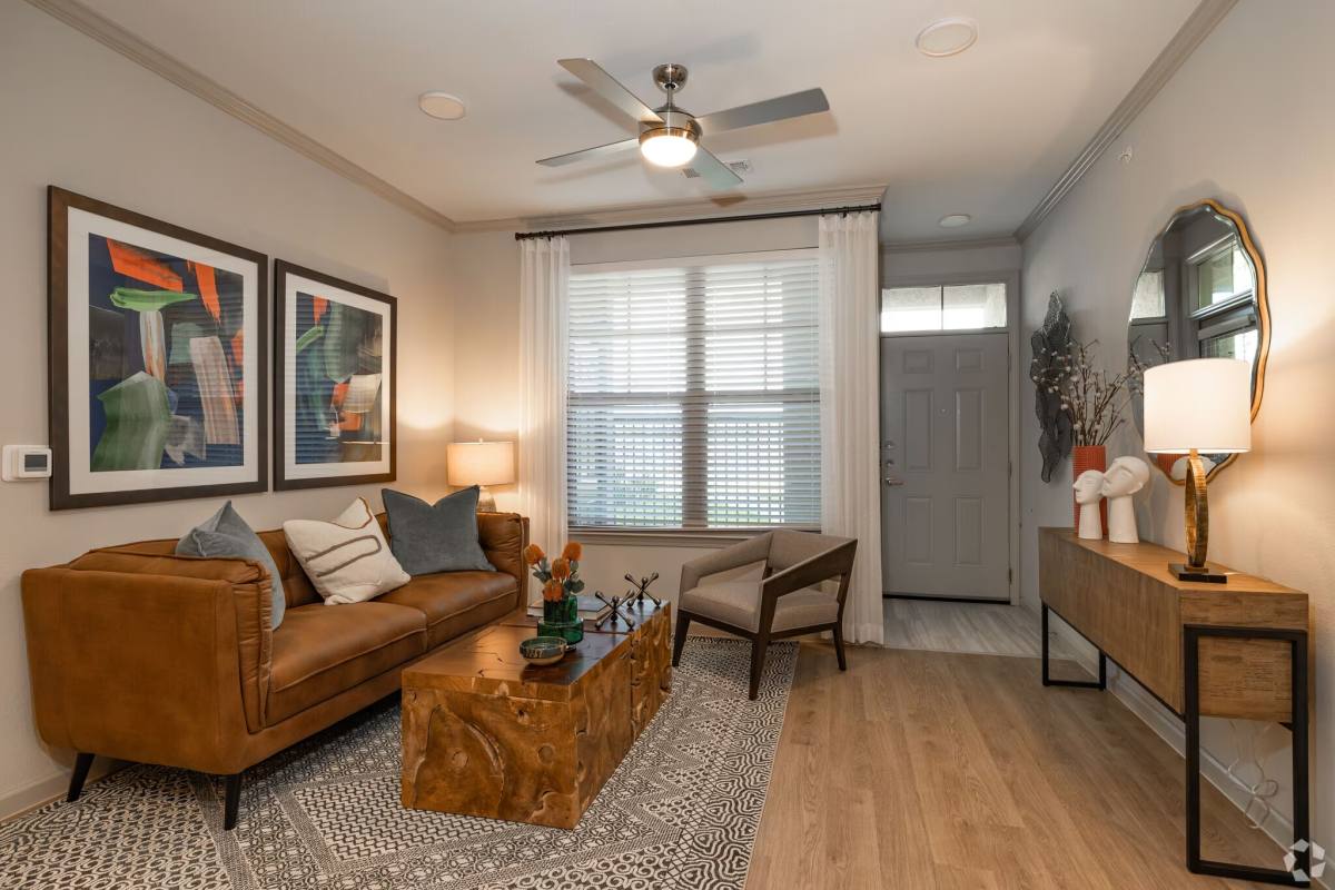 Apartment for rent at 907 S Rd #GBY, Baytown, TX 77521