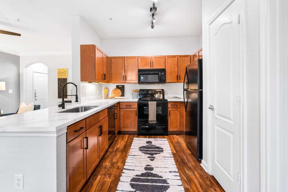 Apartment for rent at 6900 Lake Woodlands Dr #GASR, Spring, TX 77382