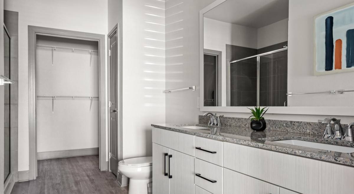 Apartment for rent at 2411 Greenhouse Rd #HGH, Houston, TX 77084