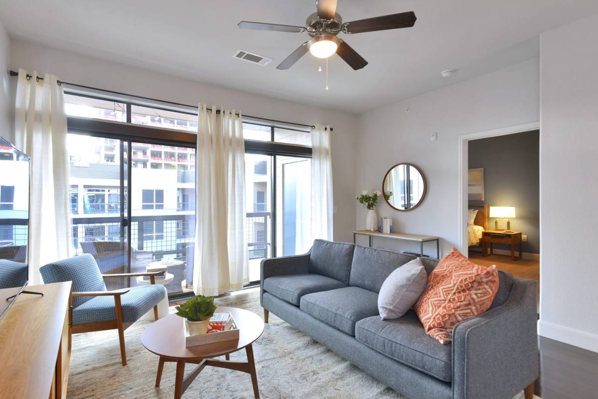 Apartment for rent at 1111 Post Oak Blvd #IUPO, Houston, TX 77056