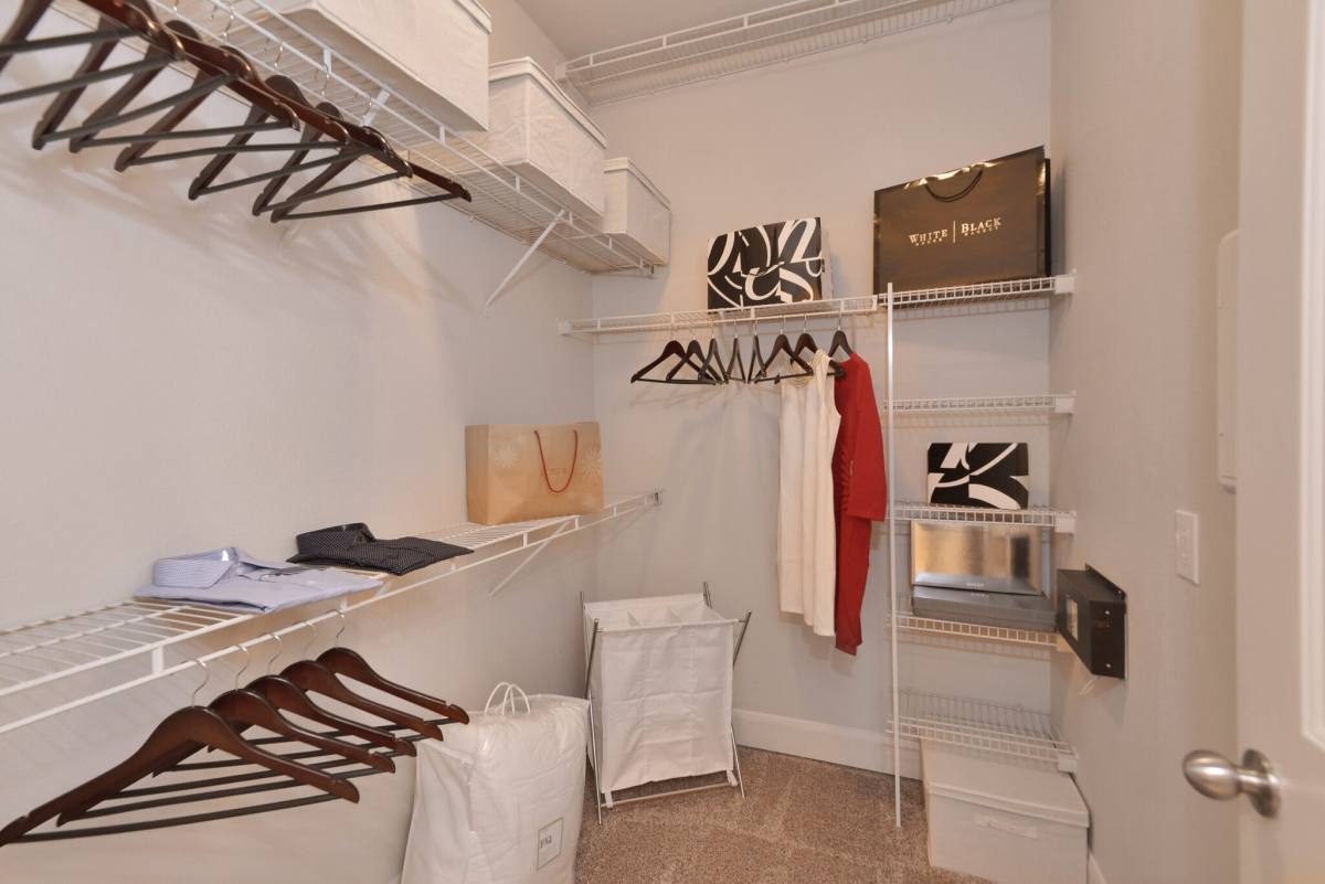 Apartment for rent at 1111 Post Oak Blvd #IUPO, Houston, TX 77056