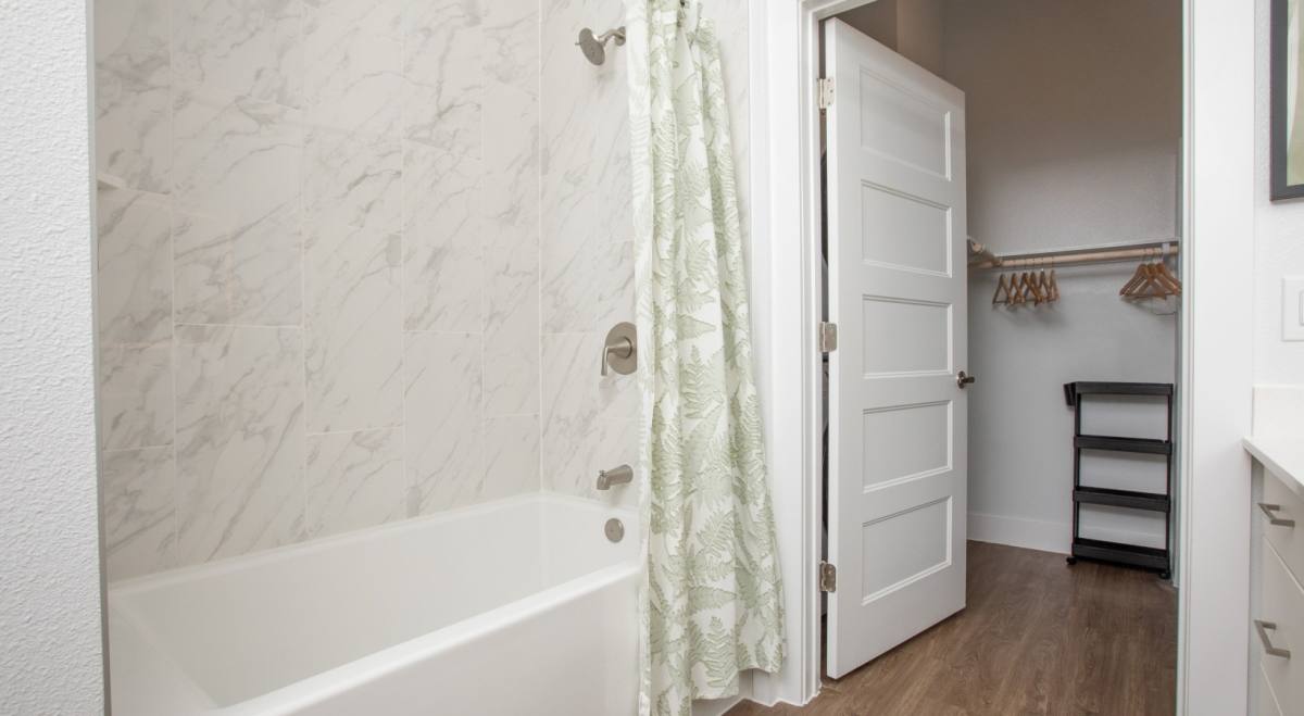 Apartment for rent at 11111 Nexus Ave #LTG, Stafford, TX 77477
