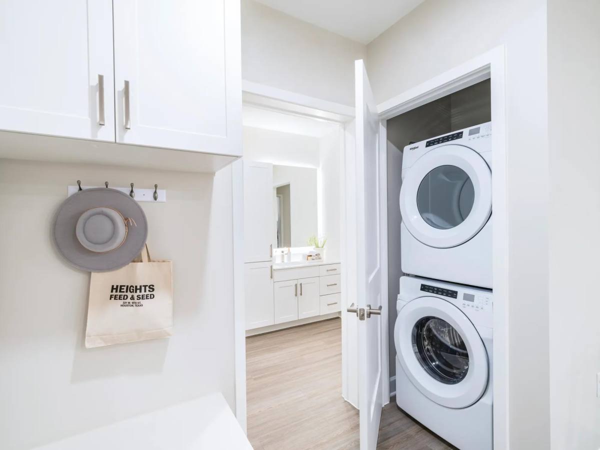 Apartment for rent at 716 Waugh Dr #MAWH, Houston, TX 77019