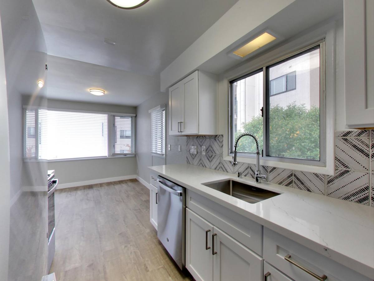 Apartment for rent at 311 Lester Ave #12, Oakland, CA 94606