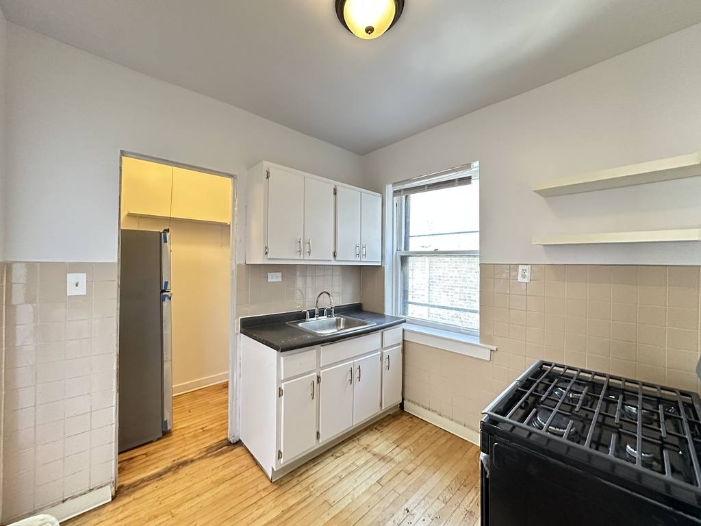 Apartment for rent at 7147 Constance #E4, Chicago, IL 60649