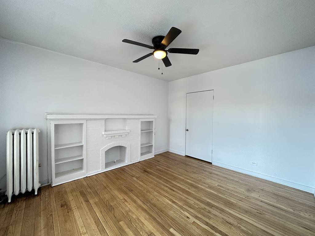 Apartment for rent at 7147 Constance #E4, Chicago, IL 60649