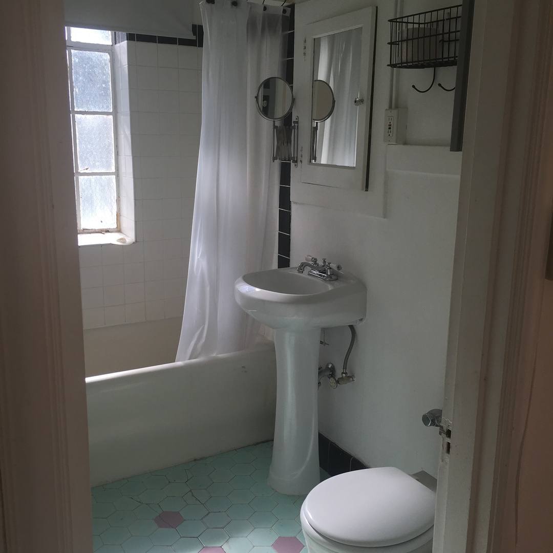 Apartment for rent at 2081 NW Everett St, Portland, OR 97209