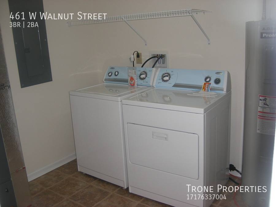 Townhouse for rent at 461 W Walnut St, Hanover, PA 17331