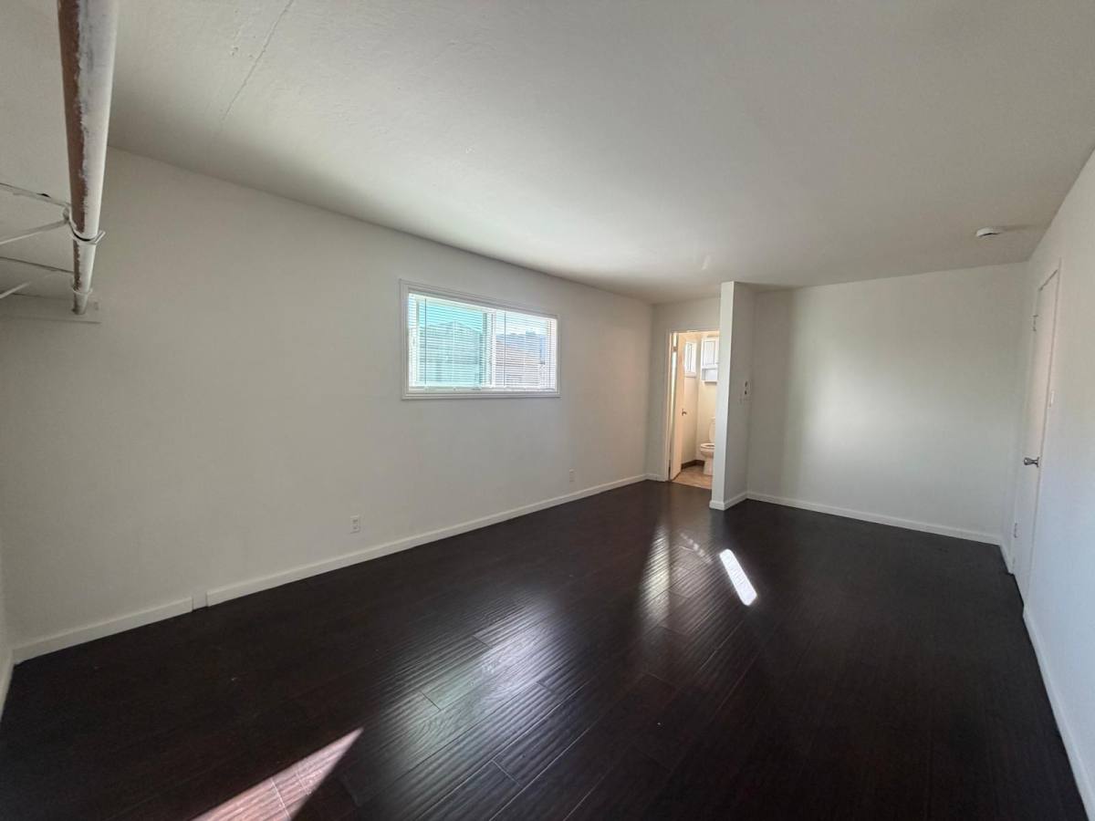 Apartment for rent at 3232 14th Ave #11, Oakland, CA 94602