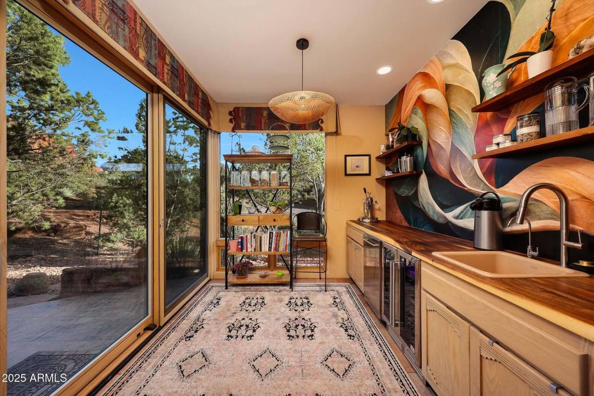 House for rent at 100 Penelope Way, Sedona, AZ 86336