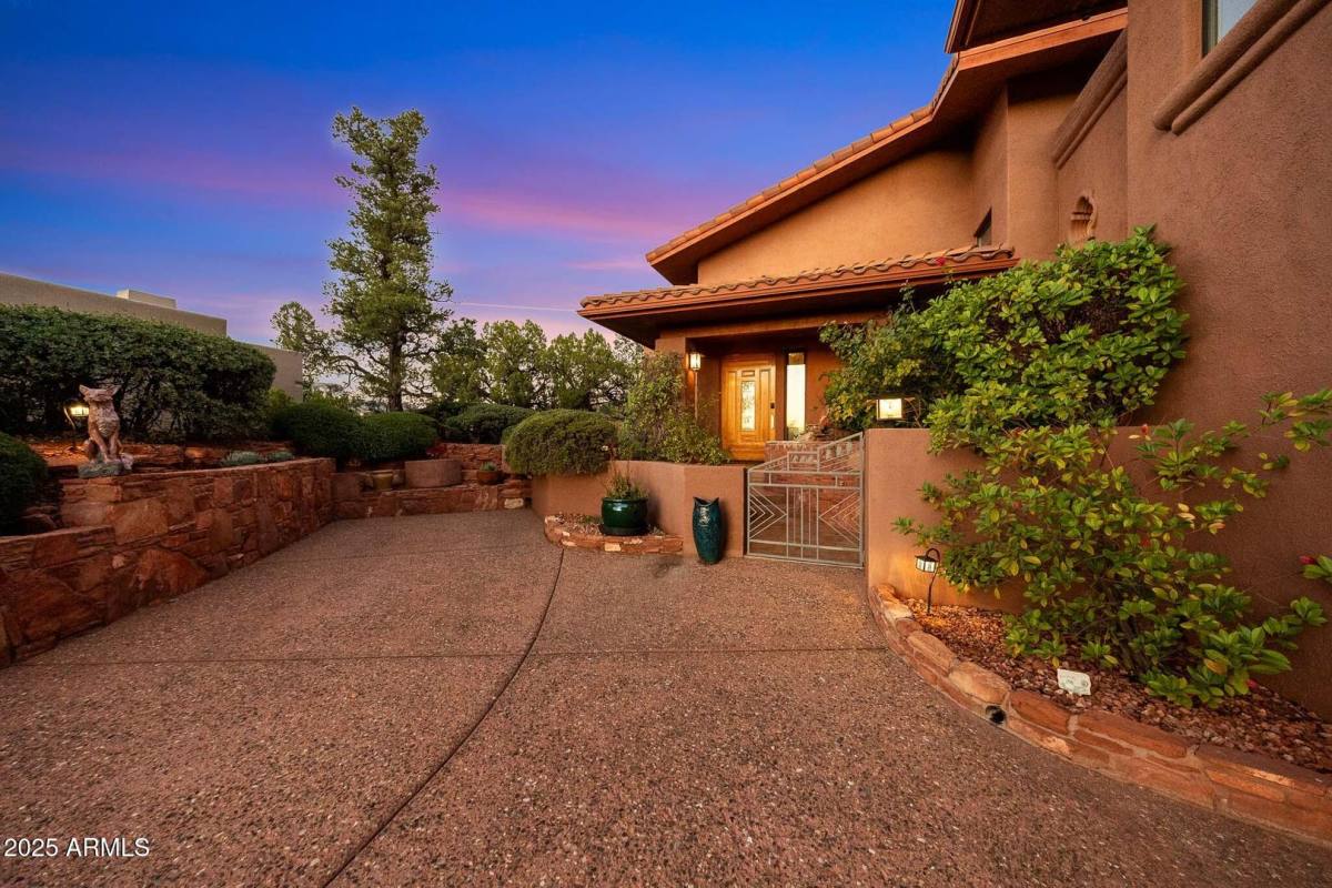 House for rent at 100 Penelope Way, Sedona, AZ 86336