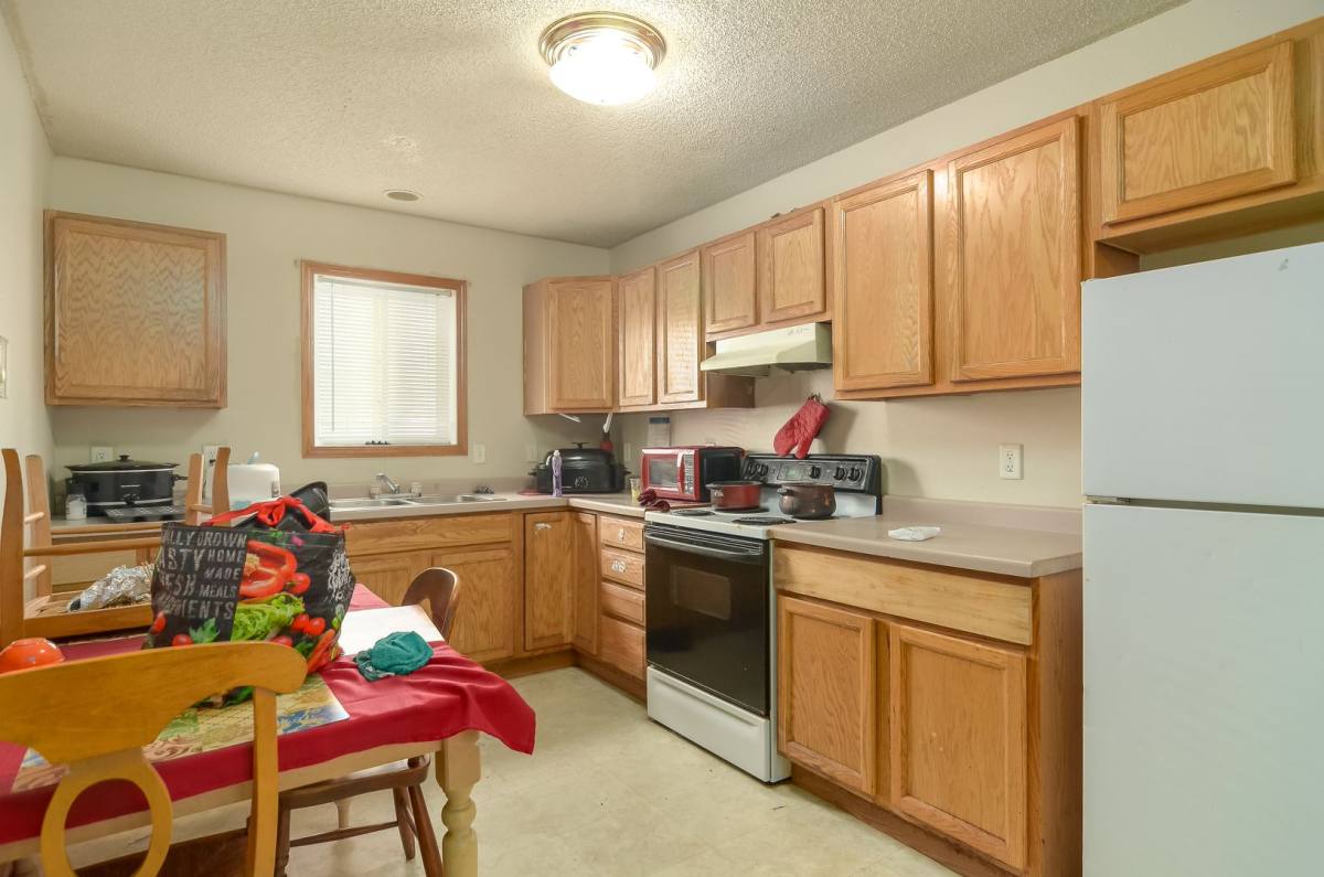 Apartment for rent at 1030 Knox Ave N, Minneapolis, MN 55411