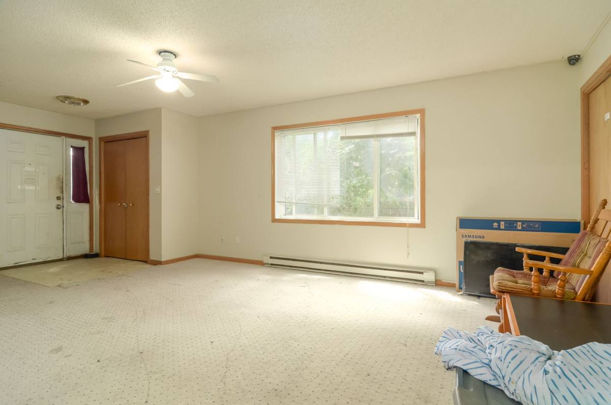 Apartment for rent at 1030 Knox Ave N, Minneapolis, MN 55411