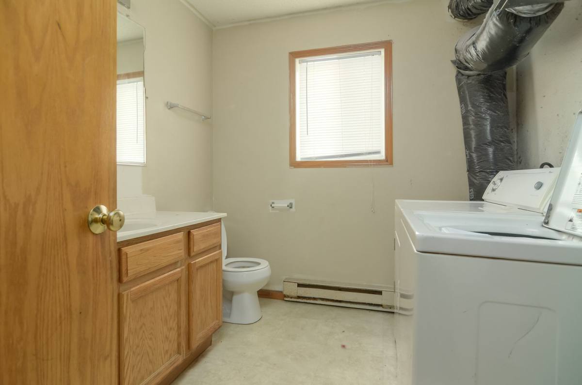 Apartment for rent at 1030 Knox Ave N, Minneapolis, MN 55411