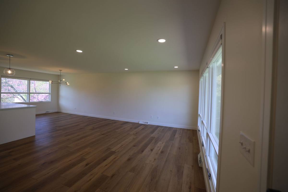 Apartment for rent at 3925 W Walnut Leaf Dr, Bloomington, IN 47403