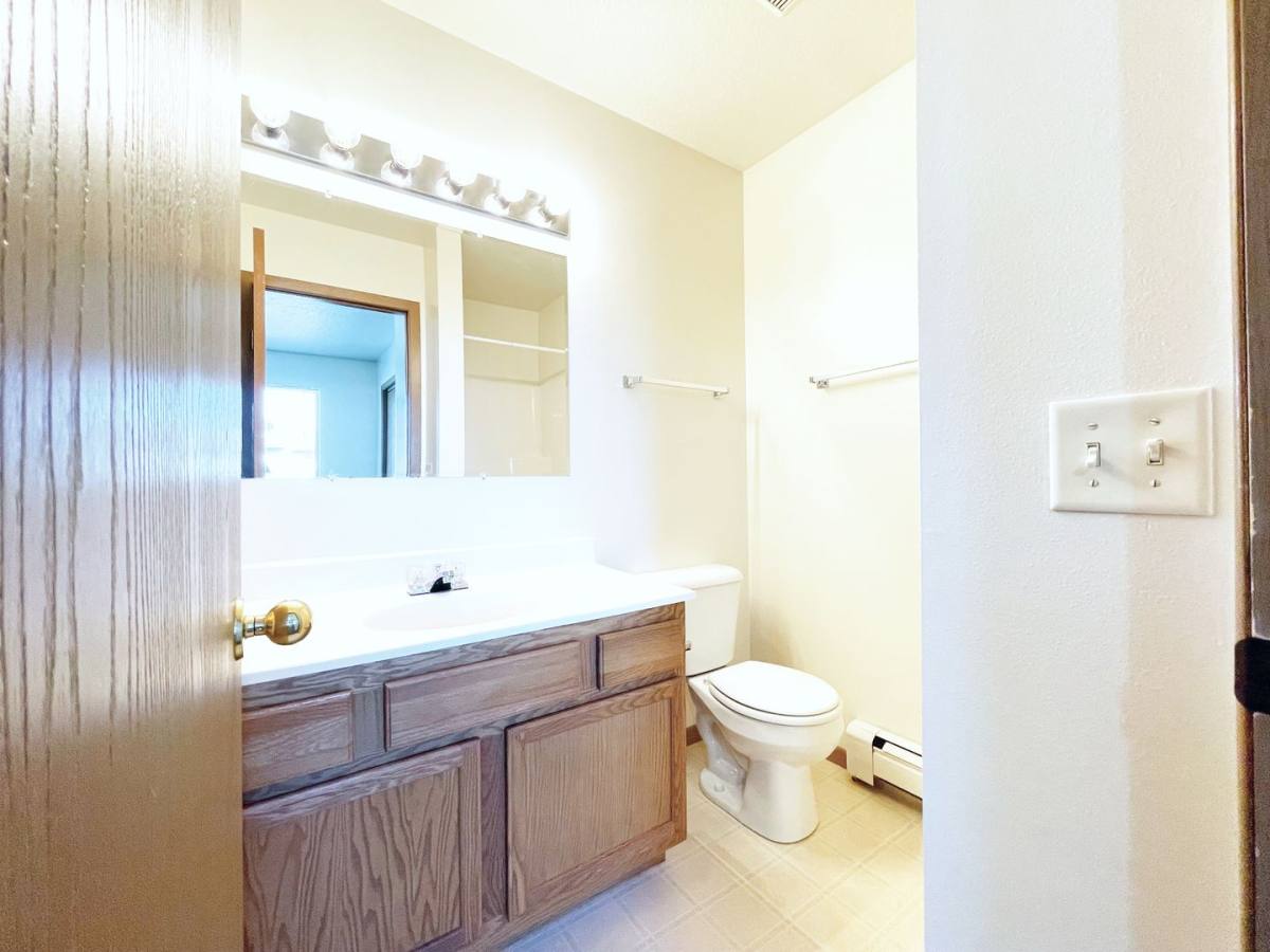 Apartment for rent at 1540 Golden Valley Lane 1800-1820 16th St NW, Minot, ND 58703