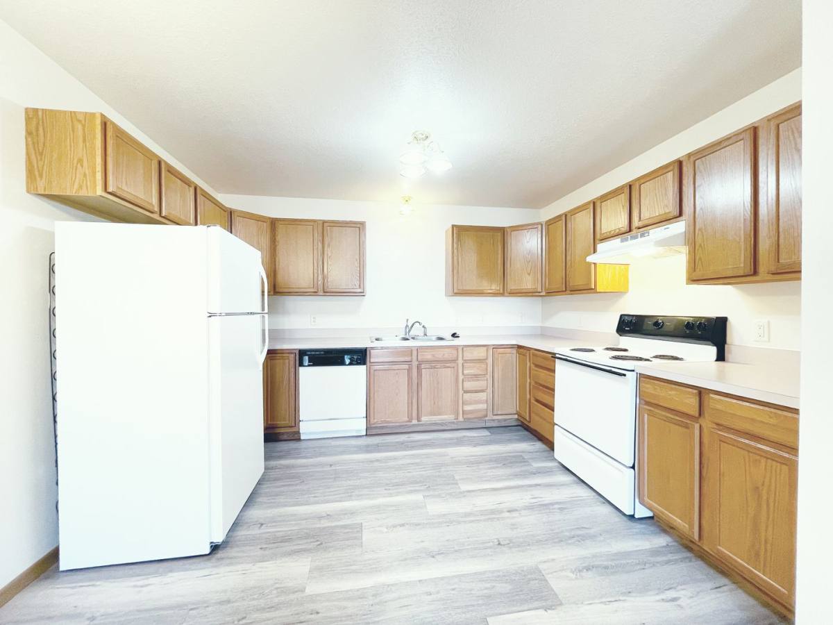 Apartment for rent at 1540 Golden Valley Lane 1800-1820 16th St NW, Minot, ND 58703
