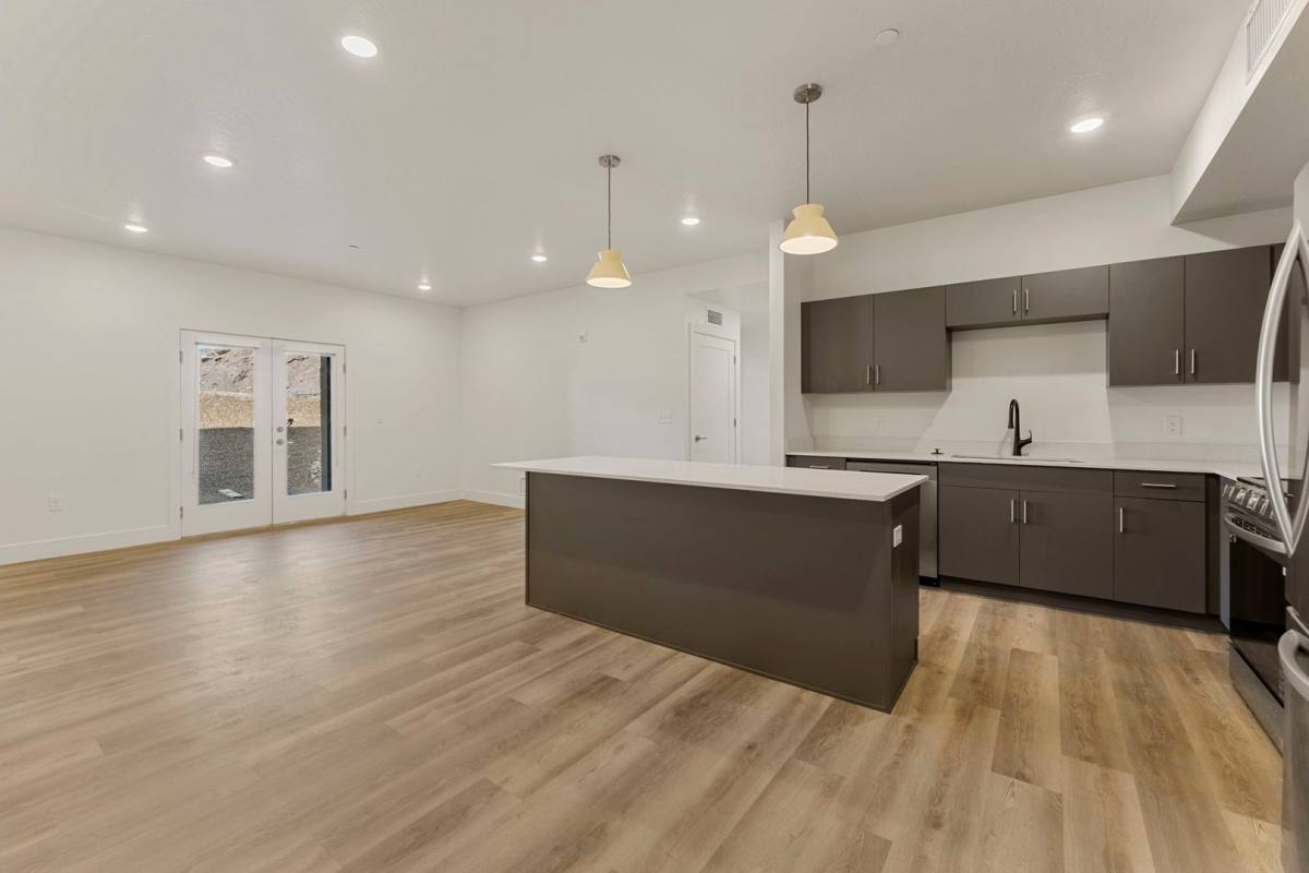 Apartment for rent at 302 S Divario Canyon Dr, Saint George, UT 84770