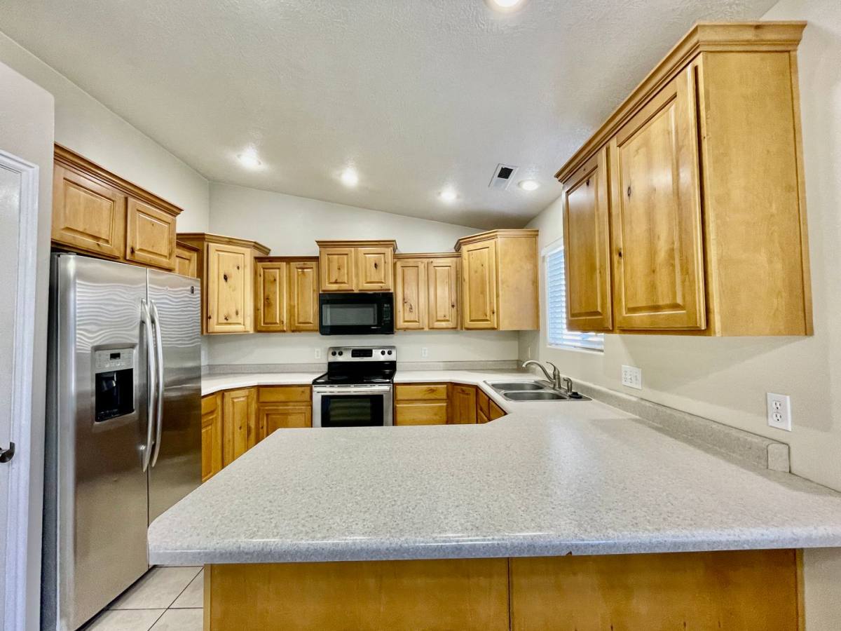 House for rent at 3517 Ducati Way, Saint George, UT 84790