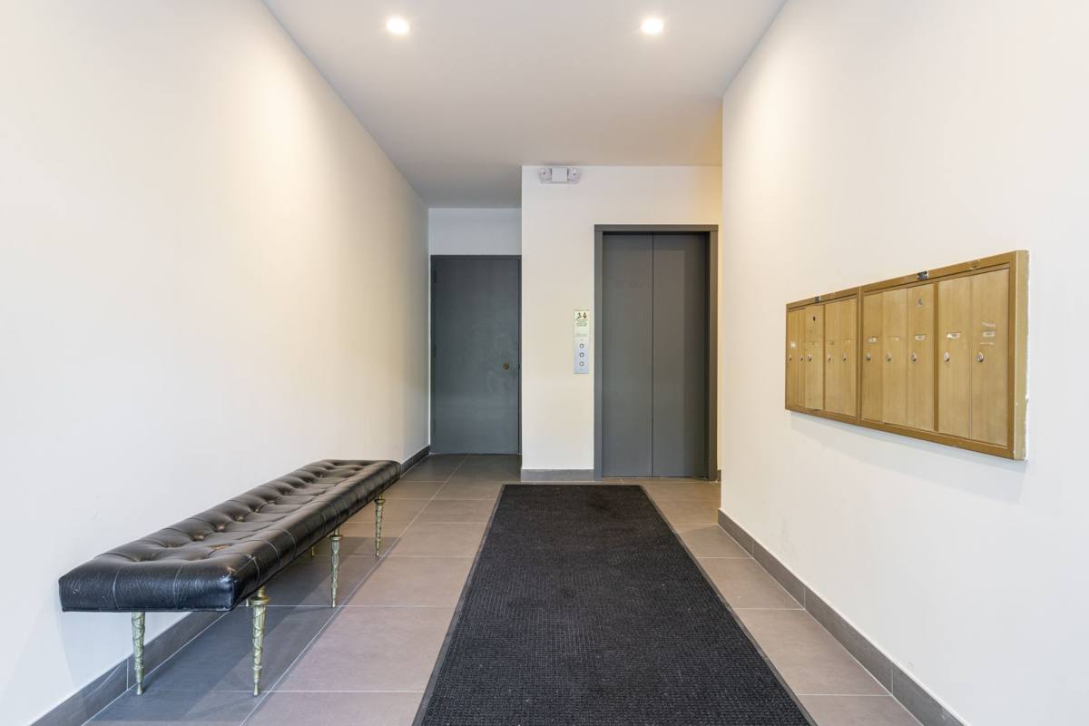 Apartment for rent at 1677 Westholme Ave, Los Angeles, CA 90024