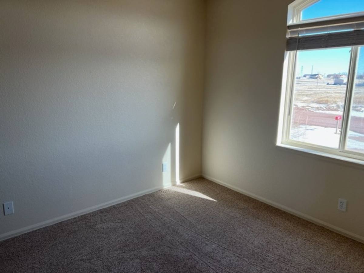 House for rent at 887 E Sandusky Dr, Pueblo, CO 81007