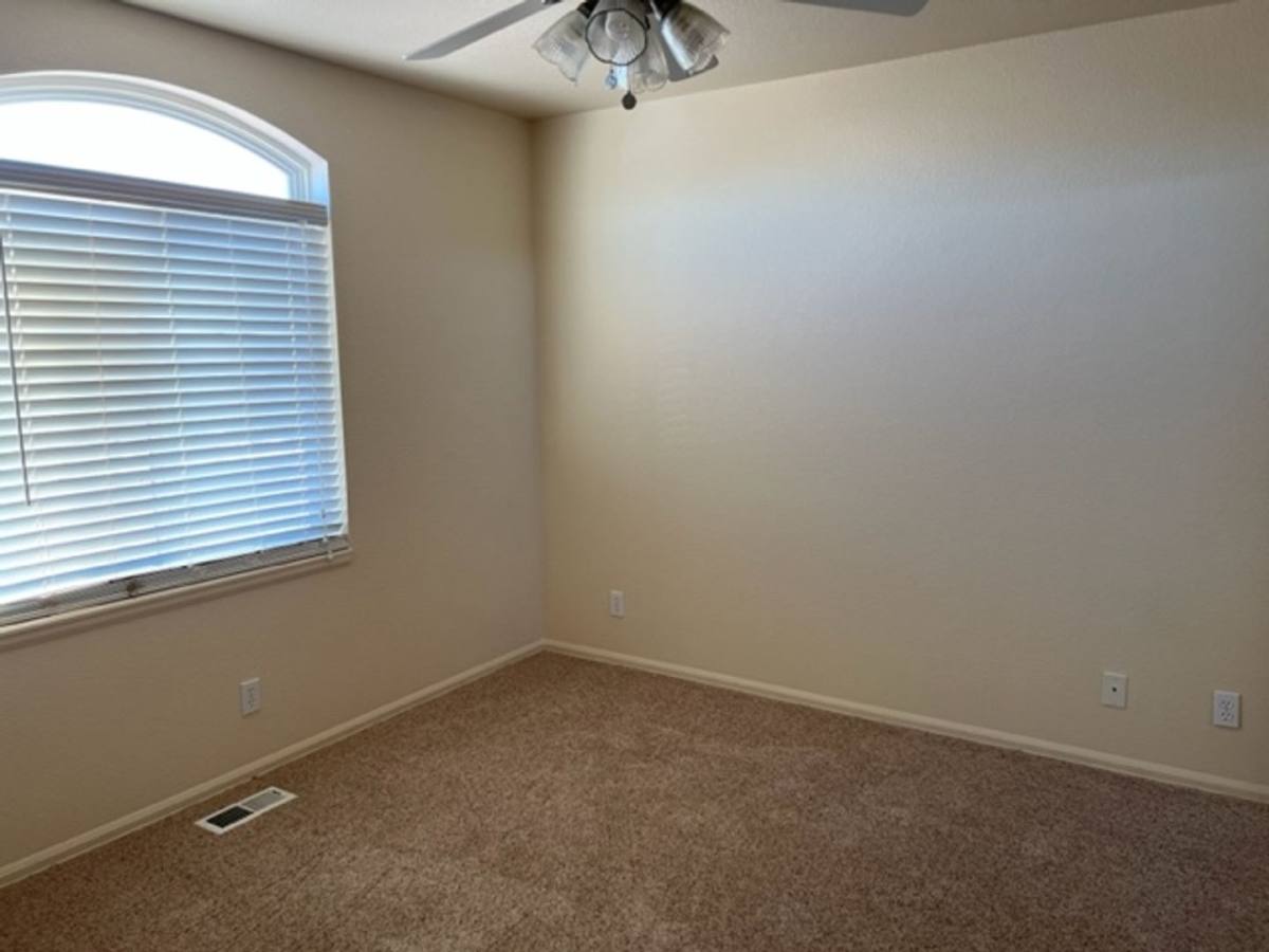 House for rent at 887 E Sandusky Dr, Pueblo, CO 81007