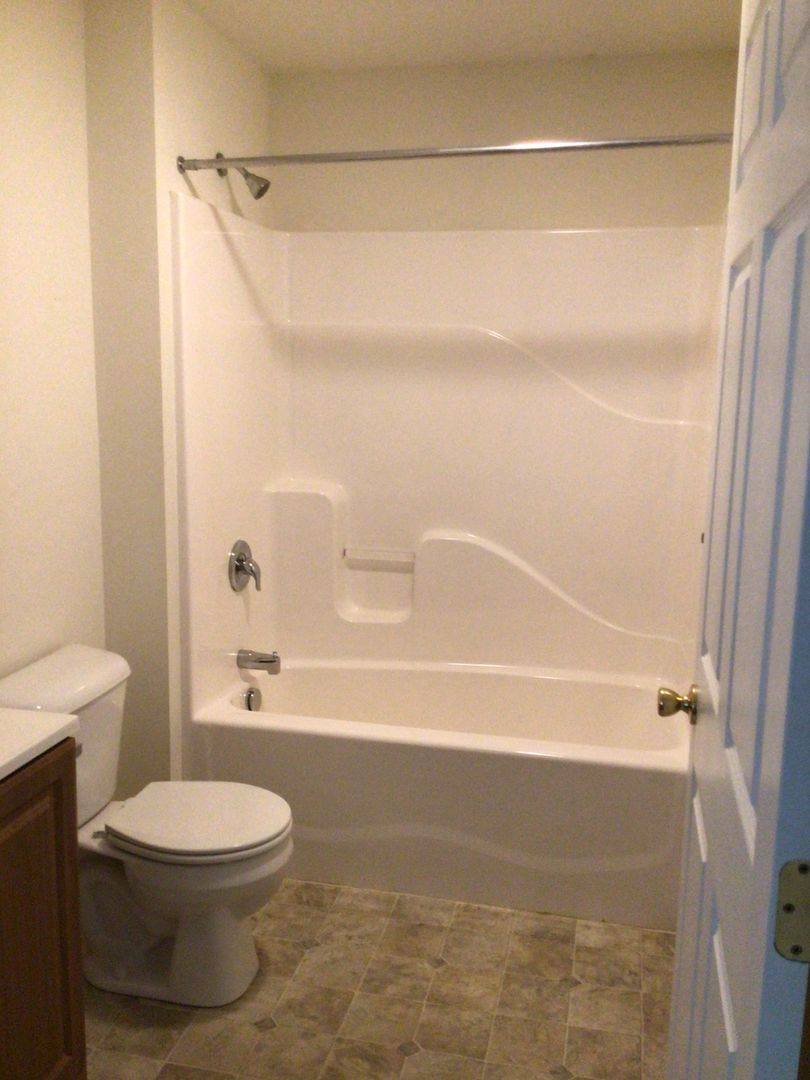Apartment for rent at 1411 Doron Dr, Chambersburg, PA 17202