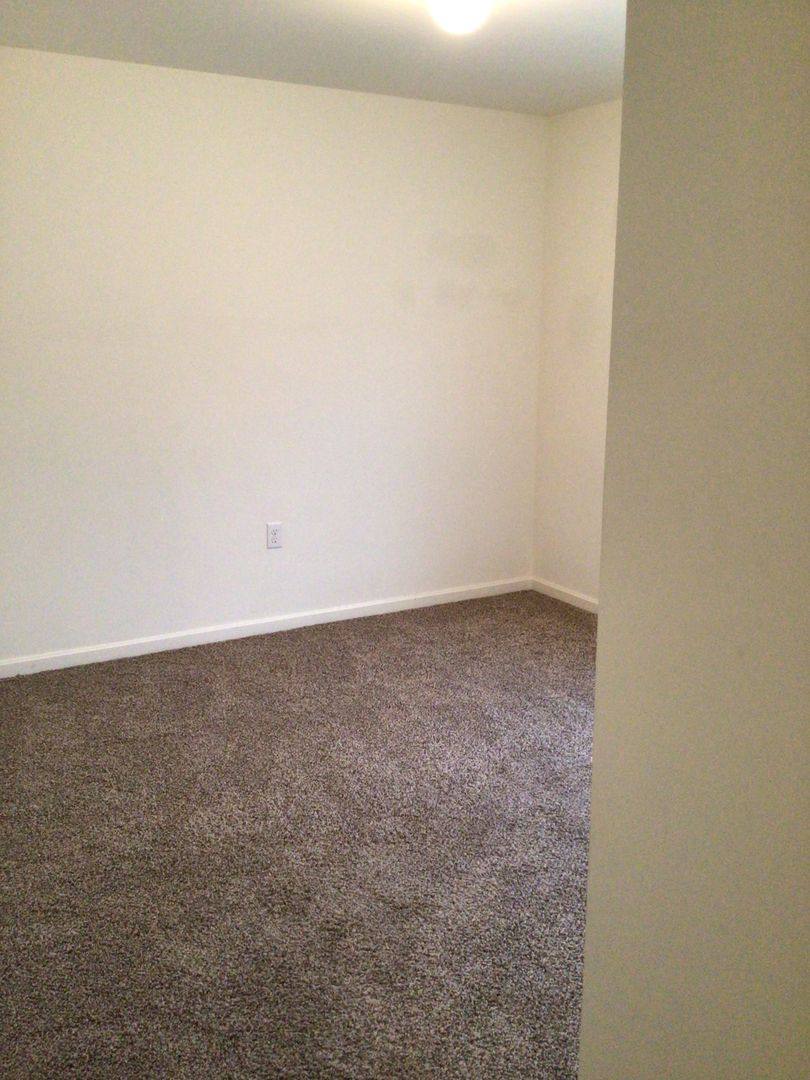 Apartment for rent at 1411 Doron Dr, Chambersburg, PA 17202