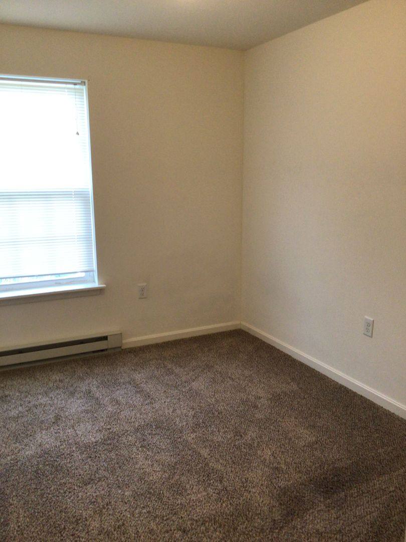 Apartment for rent at 1411 Doron Dr, Chambersburg, PA 17202