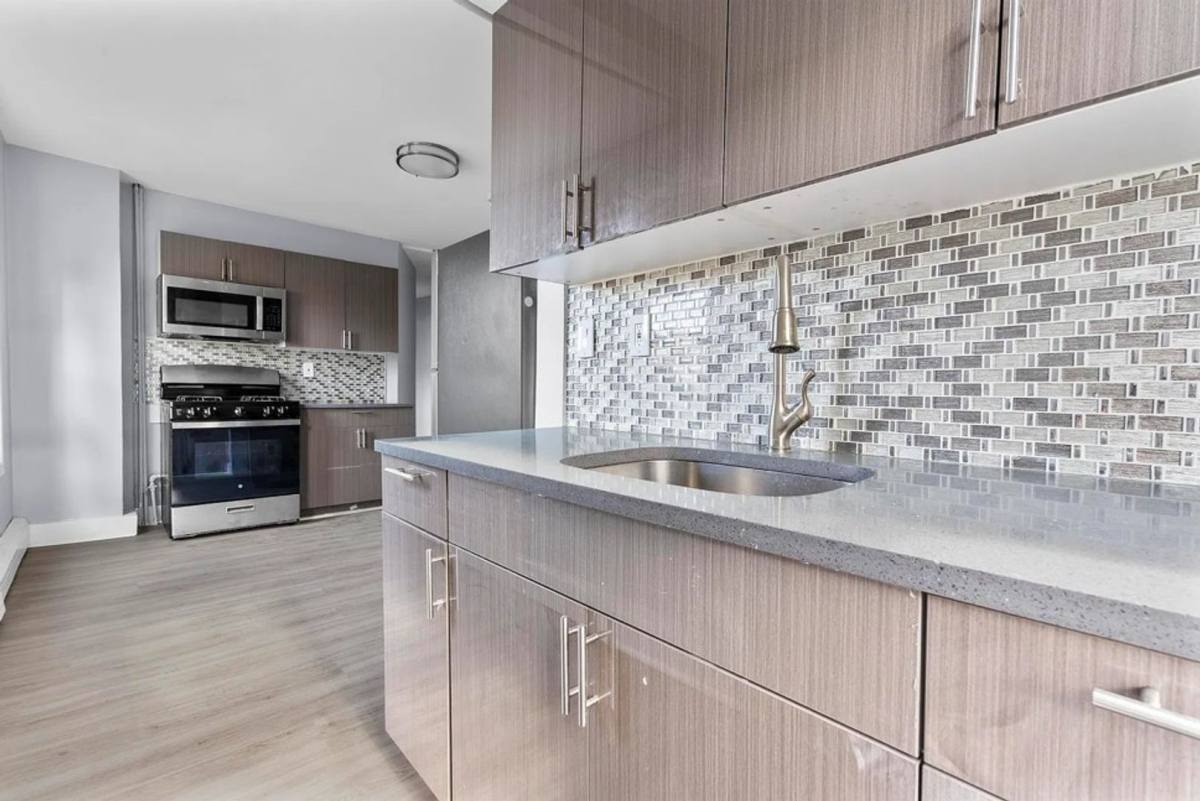 Apartment for rent at 746-748 Maple St, Bridgeport, CT 06608