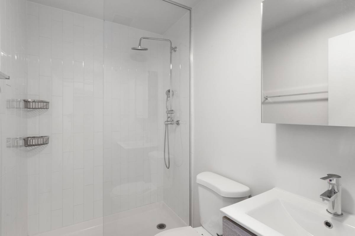 Apartment for rent at 1325 W Wilson Ave, Chicago, IL 60640