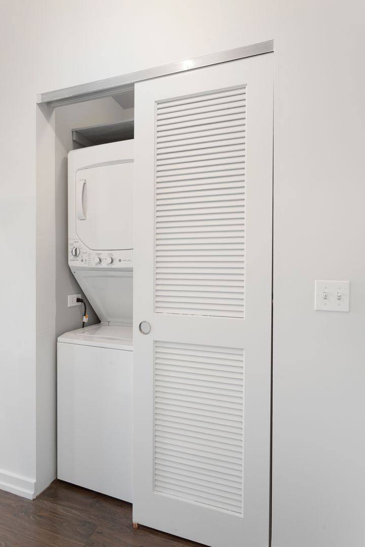 Apartment for rent at 1325 W Wilson Ave, Chicago, IL 60640