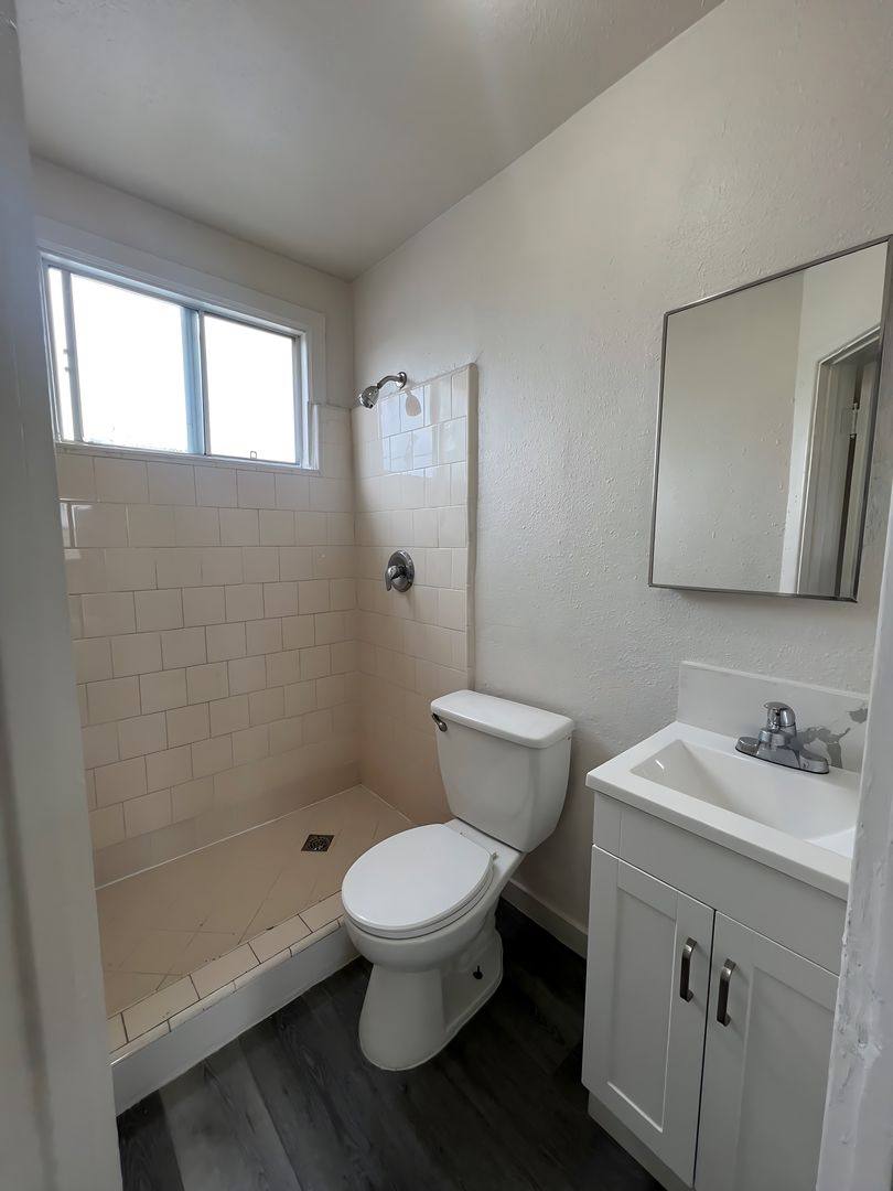 Apartment for rent at 10019 S Hoover St, Los Angeles, CA 90044