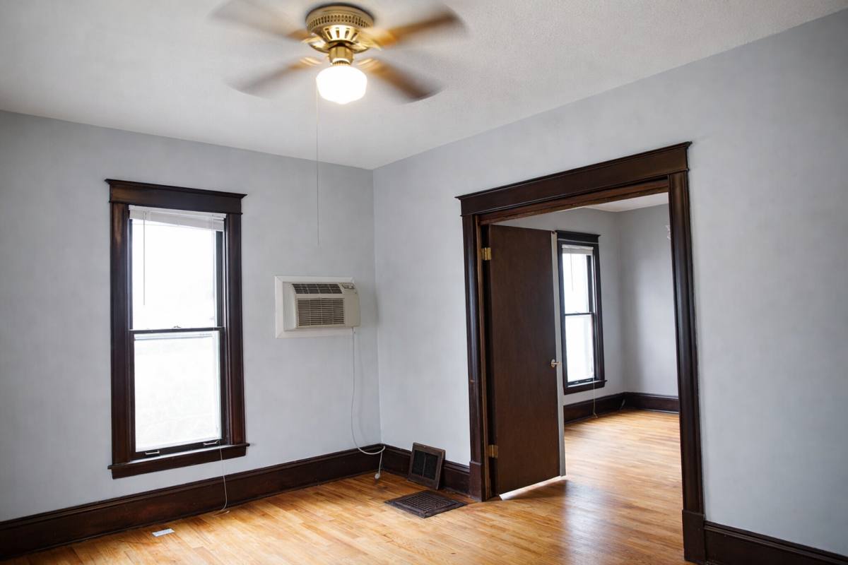 House for rent at 1305 E Hennepin Ave, Minneapolis, MN 55414