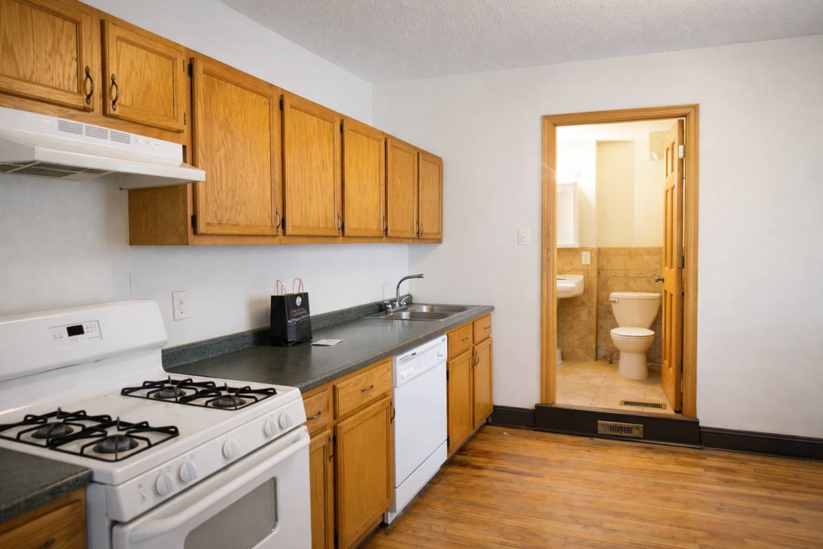 House for rent at 1305 E Hennepin Ave, Minneapolis, MN 55414
