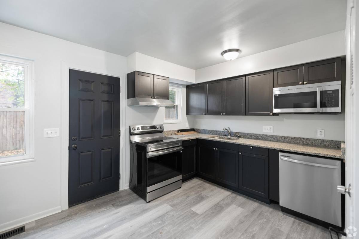 Townhouse for rent at 3515 W Siebenthaler Ave 11 Court, Dayton, OH 45406