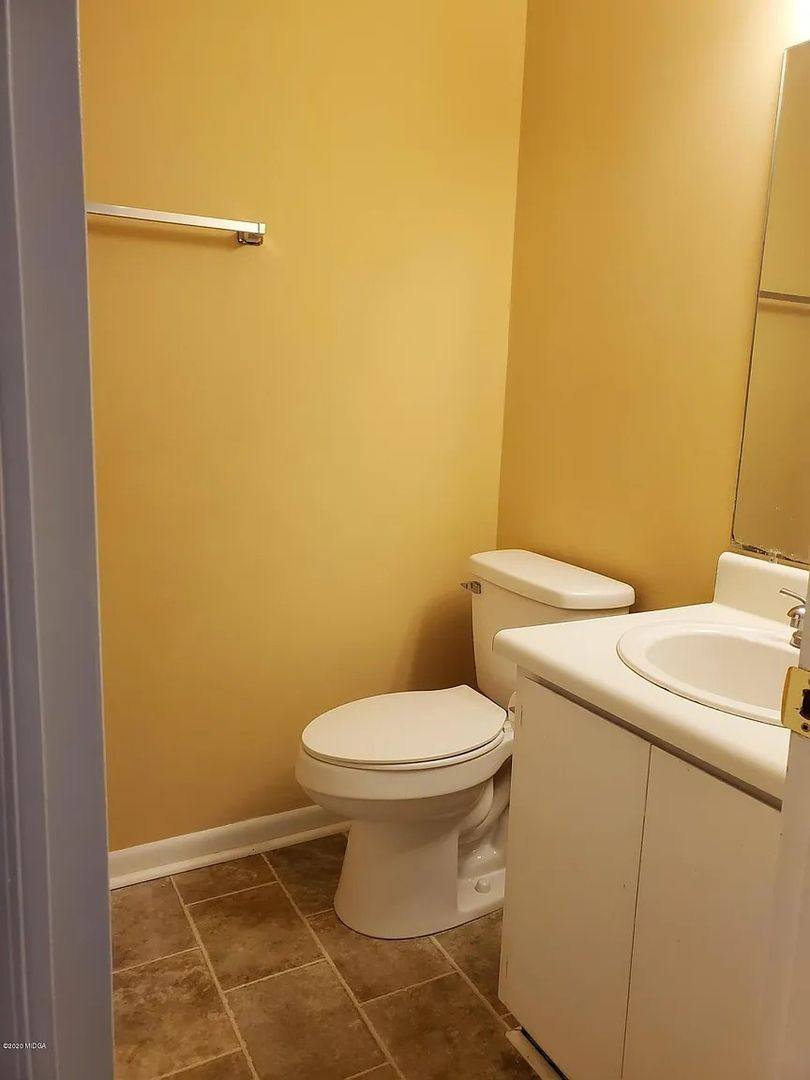Apartment for rent at 142 Stoneridge Dr, Warner Robins, GA 31088