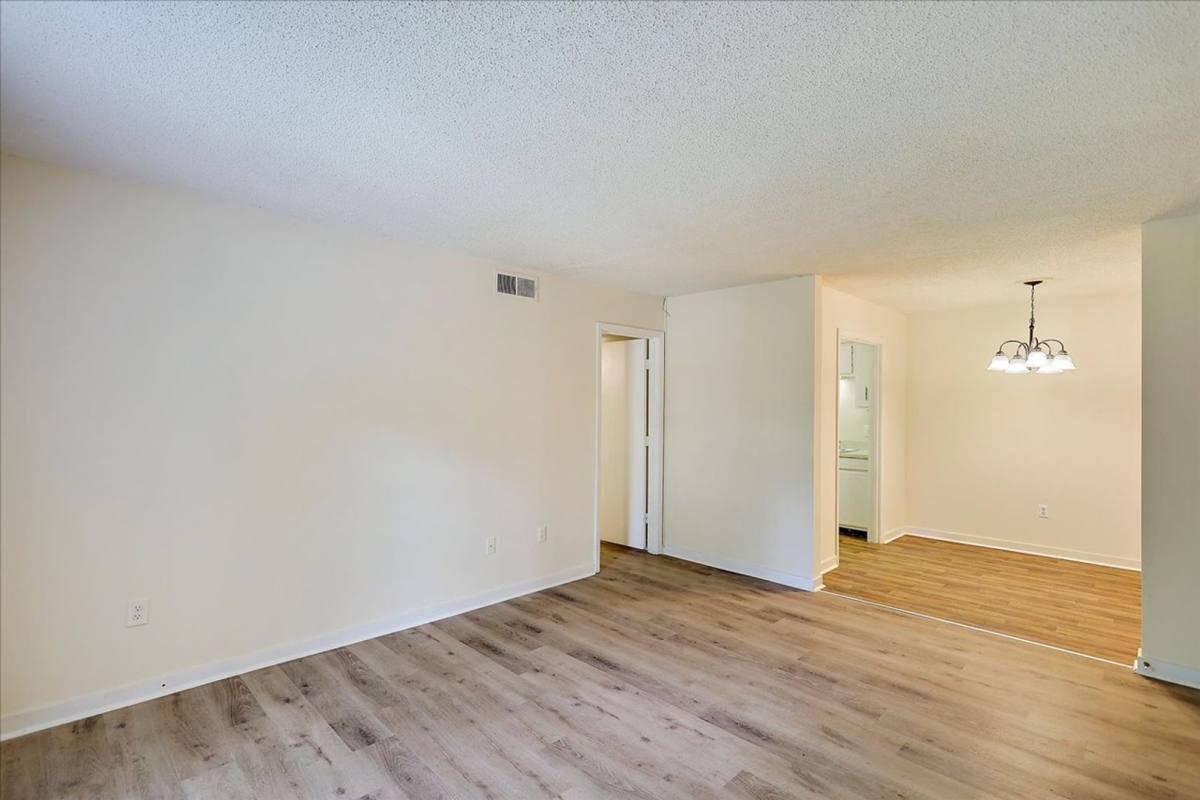 Apartment for rent at 1140 Greymont Ave, Jackson, MS 39202