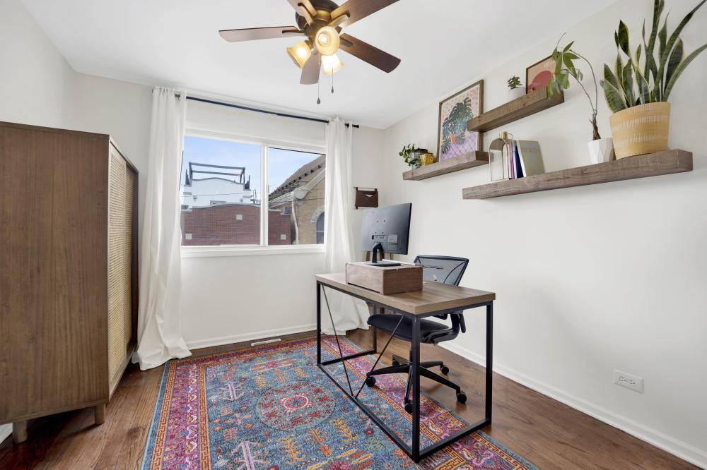 Townhouse for rent at 1646 W Julian #D, Chicago, IL 60647