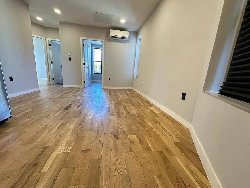 Apartment for rent at 169 W 228th St #1B, Bronx, NY 10463