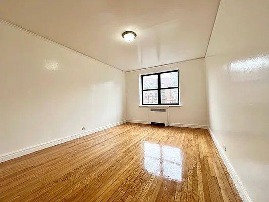 Apartment for rent at 3071 Perry Ave #2D, Bronx, NY 10467