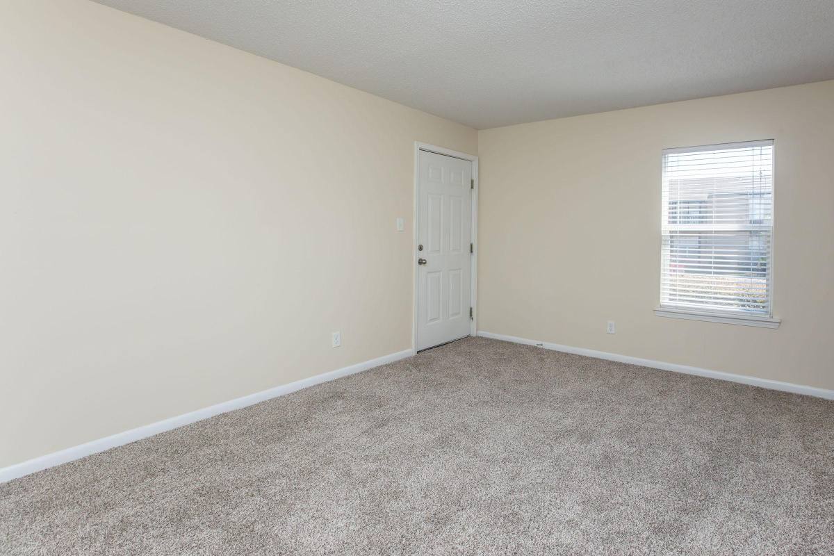 Apartment for rent at Oak Grove Place, 2000 Oak Grove Rd, Hattiesburg, MS 39402