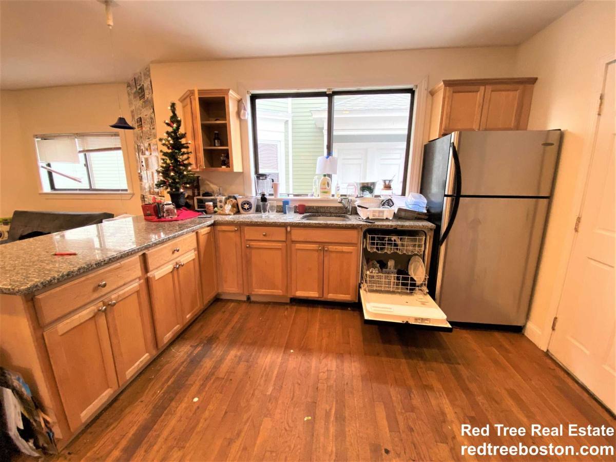 Apartment for rent at 85 Ashford St, Allston, MA 02134