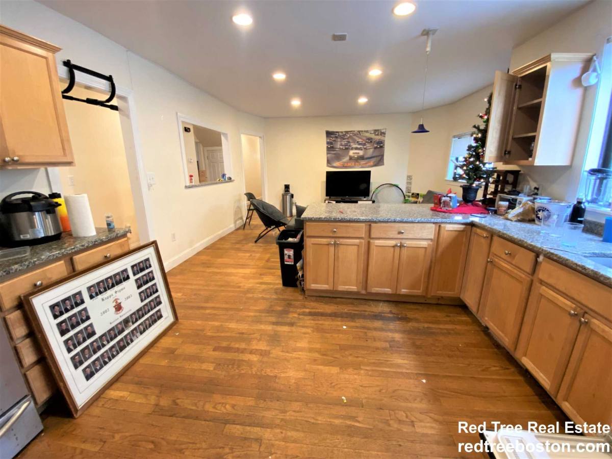 Apartment for rent at 85 Ashford St, Allston, MA 02134
