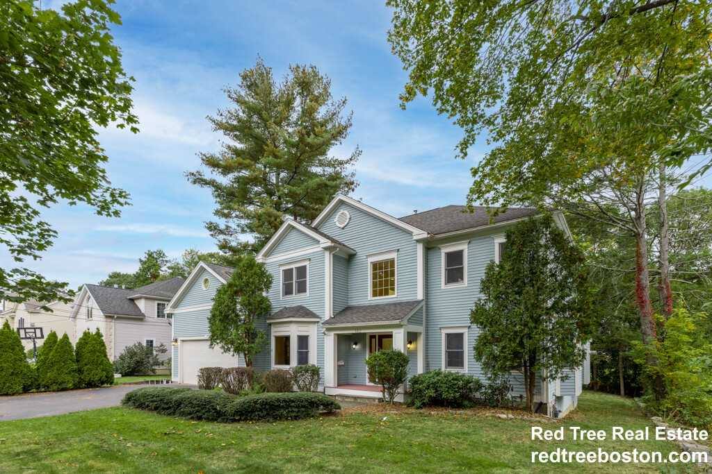 Apartment for rent at 152 Hartman Rd, Newton Center, MA 02459
