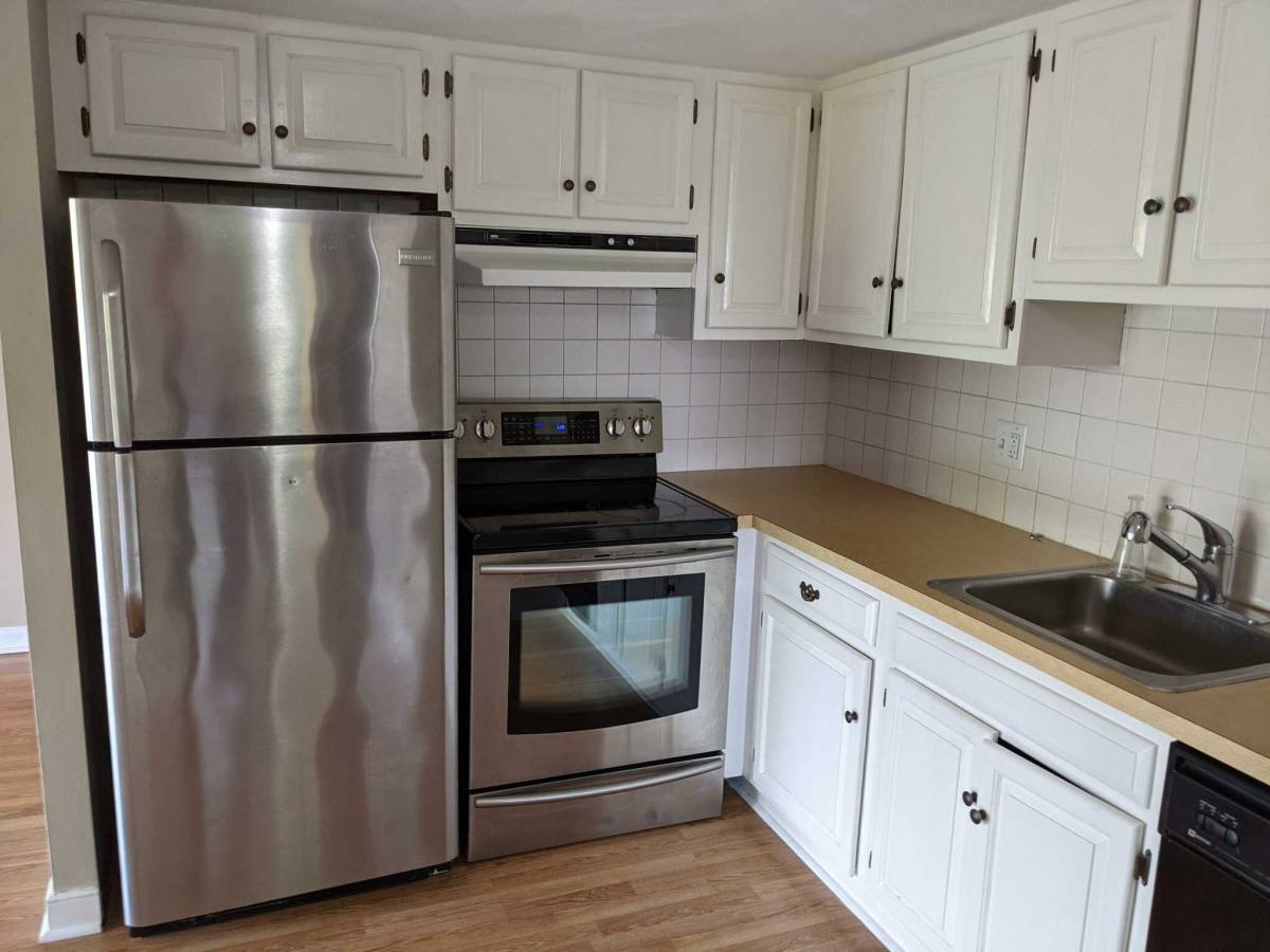 Apartment for rent at 394 Broadway, Somerville, MA 02145
