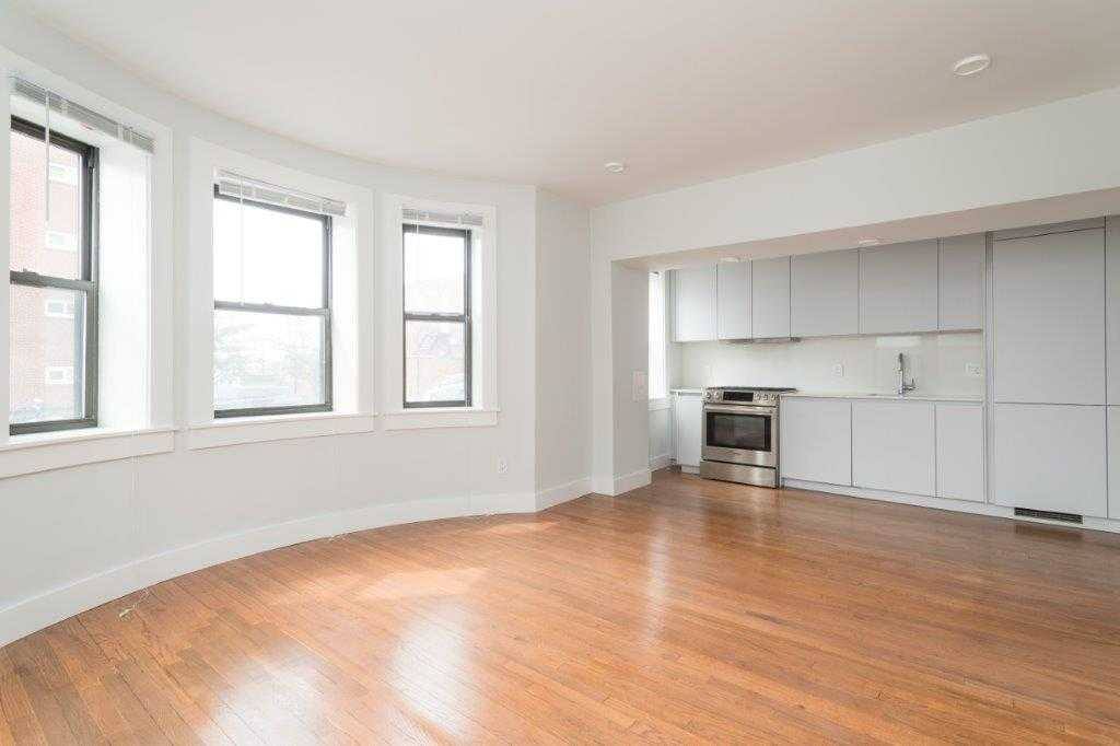 Apartment for rent at 125 Highland Ave, Somerville, MA 02143