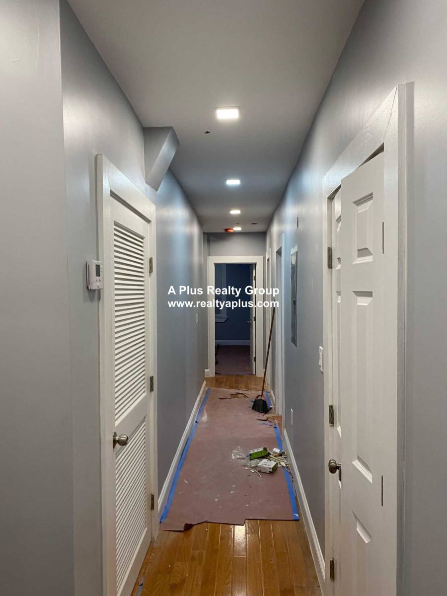 Apartment for rent at 43 Wayne St, Dorchester, MA 02121