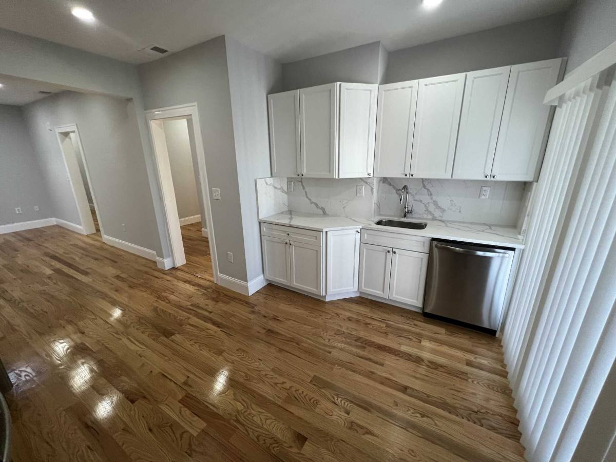 Apartment for rent at 375 Oxford St, Somerville, MA 02143