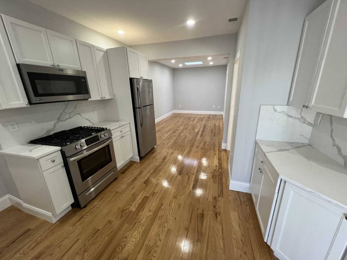 Apartment for rent at 375 Oxford St, Somerville, MA 02143